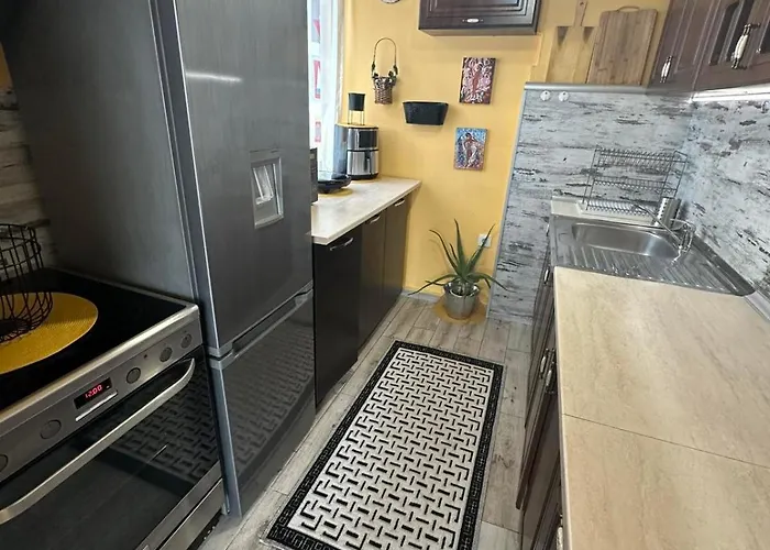 Marta's Апартамент *